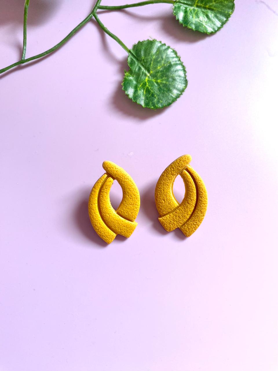 Mustard studs